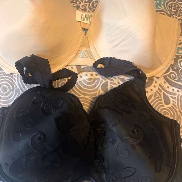 Elegant Black and White and Beige Women's Bra Set 38DD - Picture 7 of 8